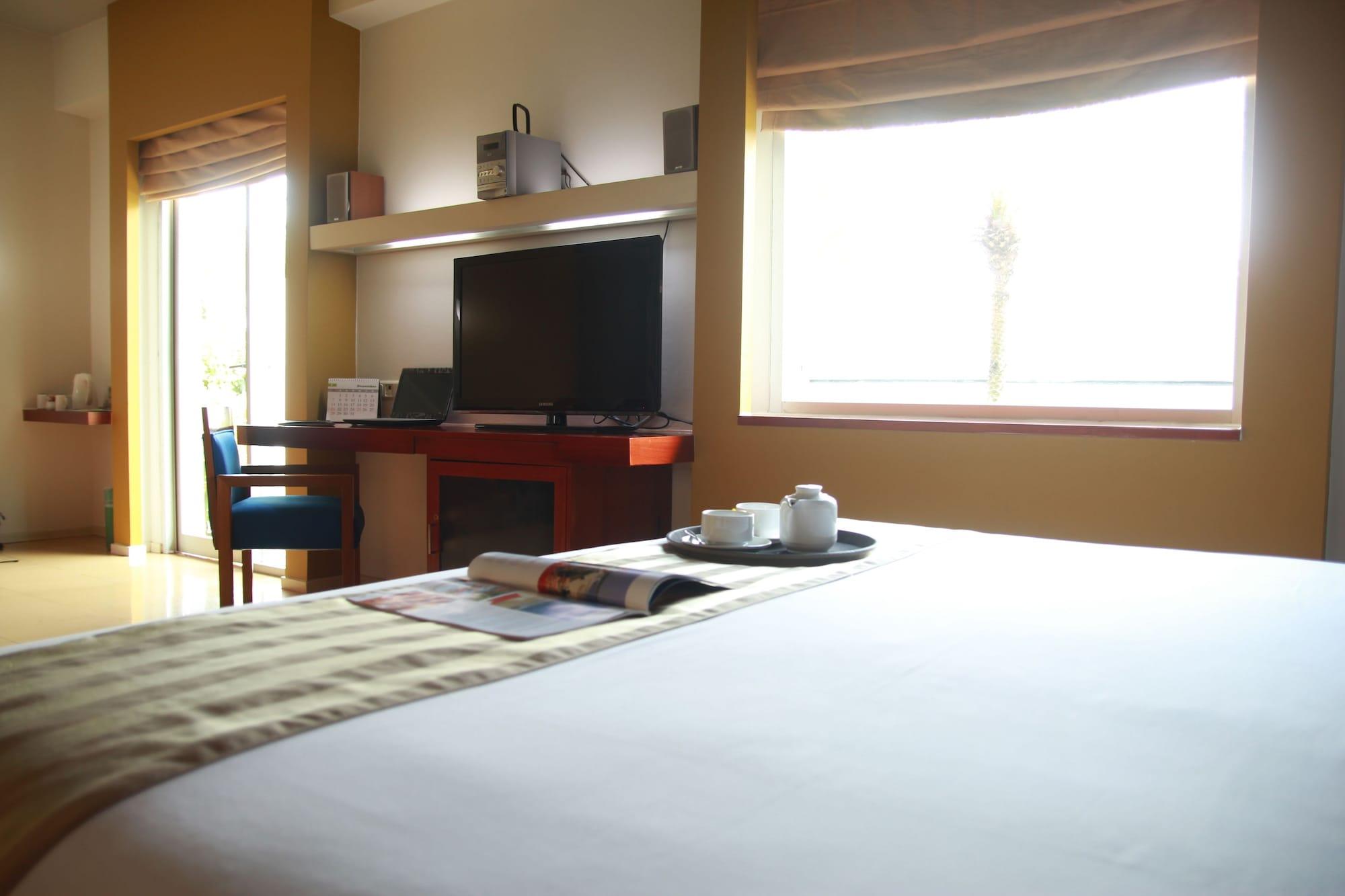Sparks Life Jakarta, Artotel Curated Extérieur photo