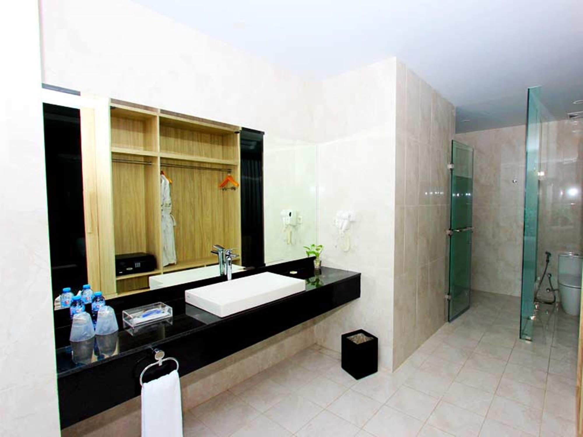 Sparks Life Jakarta, Artotel Curated Extérieur photo