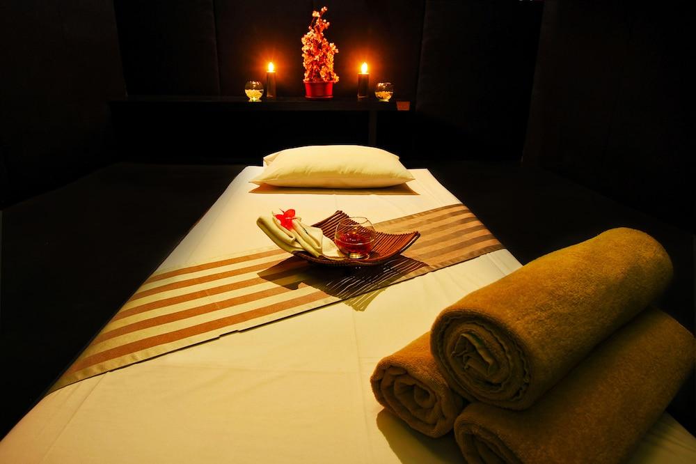 Sparks Life Jakarta, Artotel Curated Extérieur photo