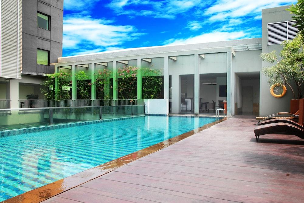 Sparks Life Jakarta, Artotel Curated Extérieur photo