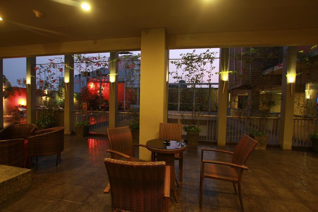 Sparks Life Jakarta, Artotel Curated Extérieur photo