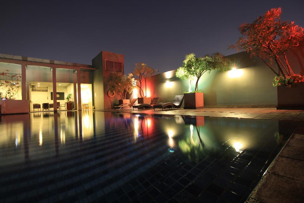Sparks Life Jakarta, Artotel Curated Extérieur photo