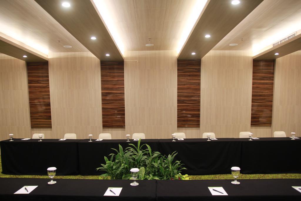 Sparks Life Jakarta, Artotel Curated Extérieur photo