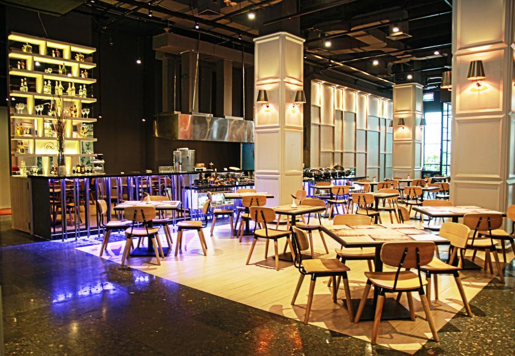 Sparks Life Jakarta, Artotel Curated Extérieur photo