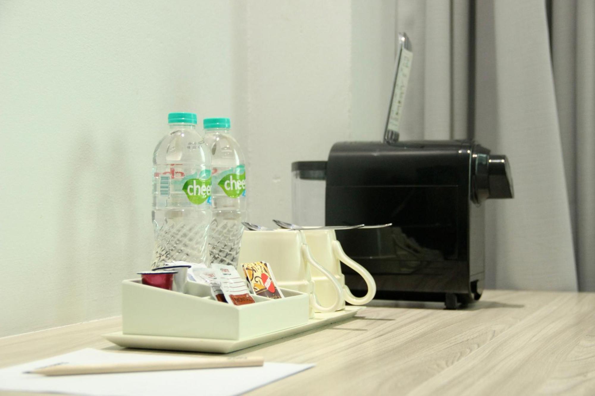 Sparks Life Jakarta, Artotel Curated Extérieur photo