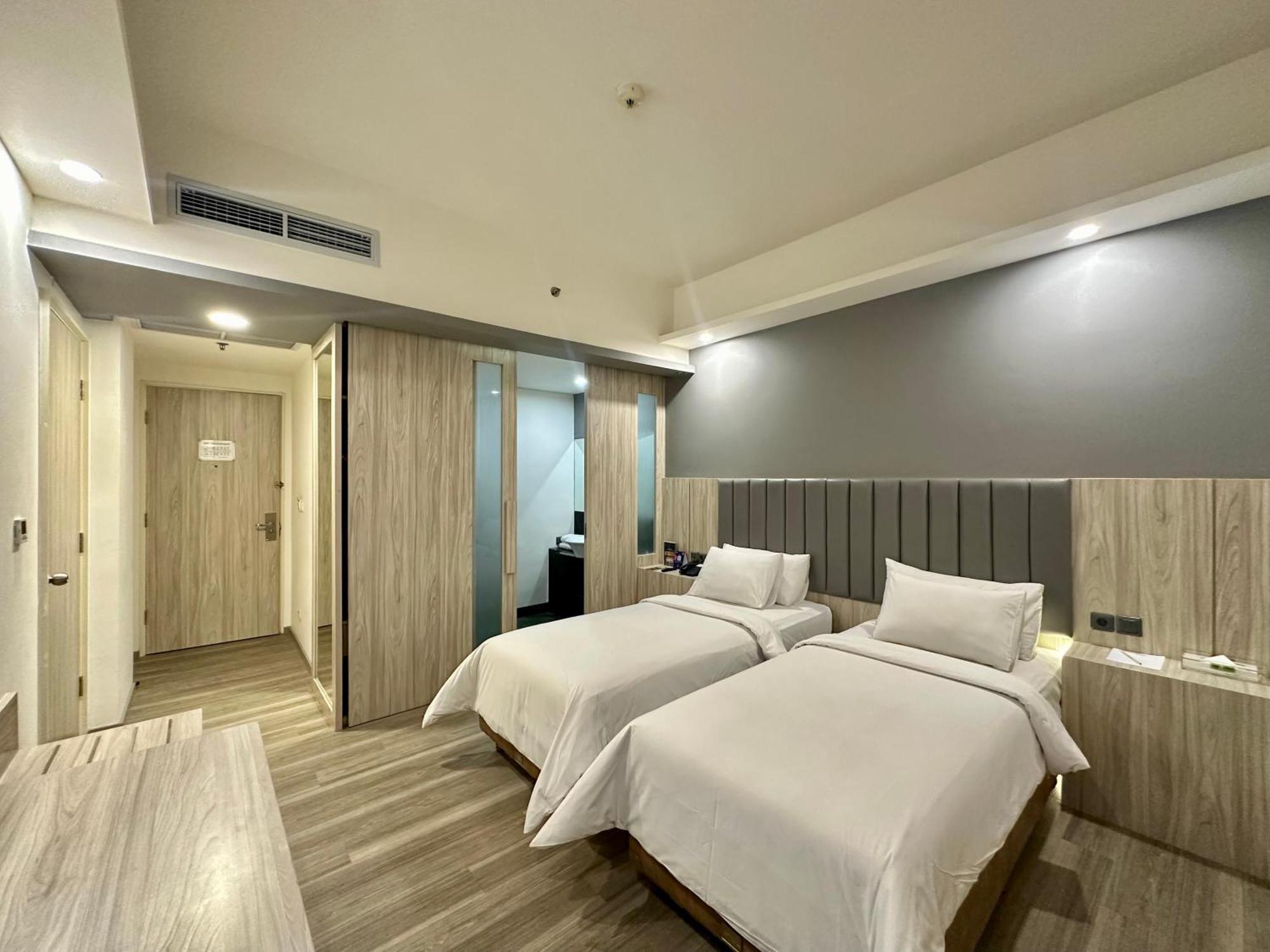 Sparks Life Jakarta, Artotel Curated Extérieur photo